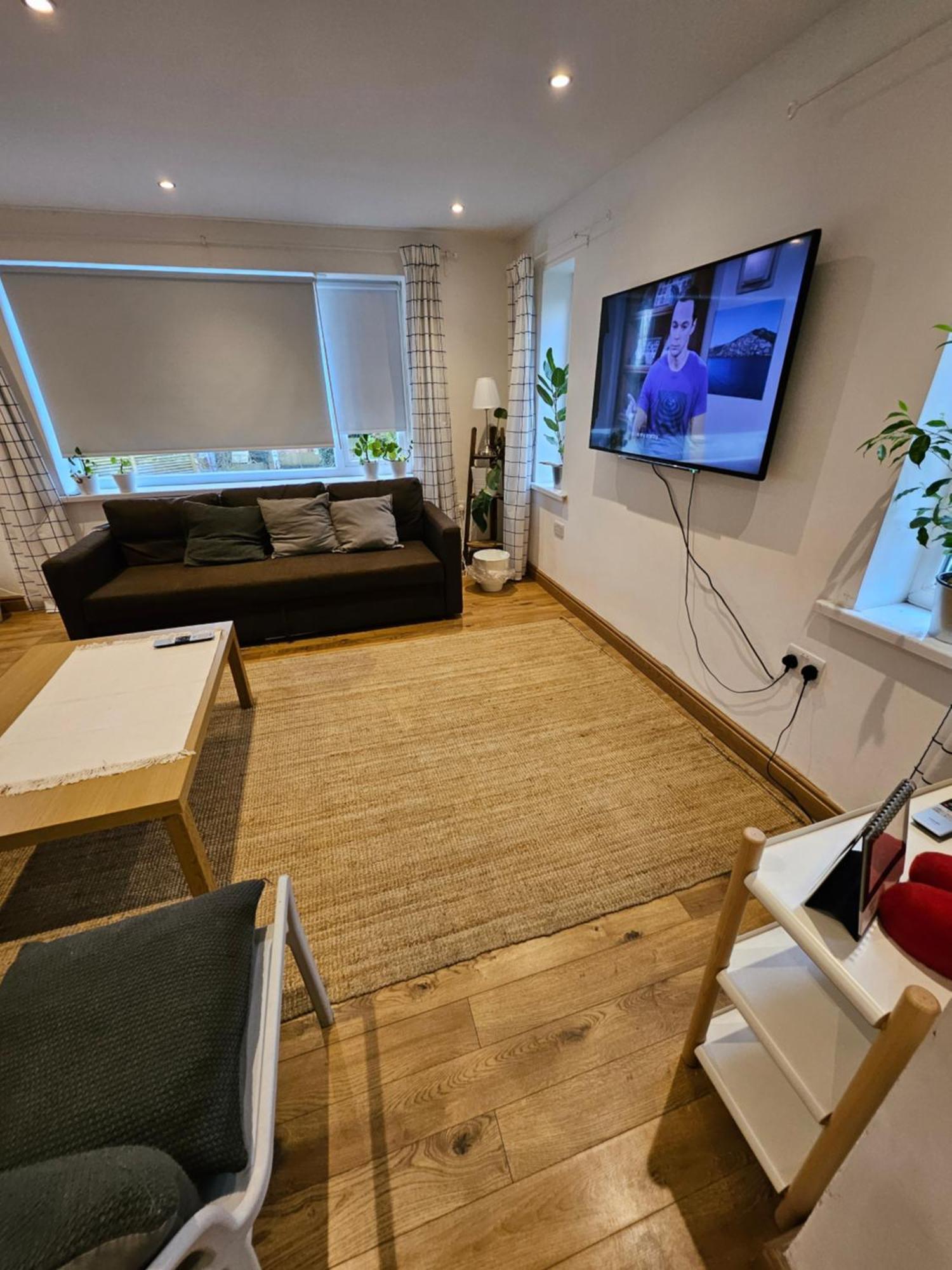 Beautiful House In The Heart Of A Golf Course. Manchester