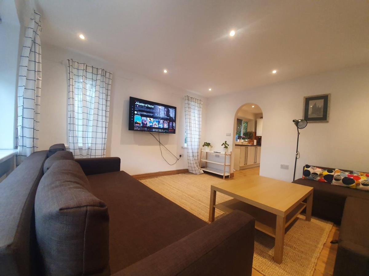 Beautiful House In The Heart Of A Golf Course. Apartment Manchester