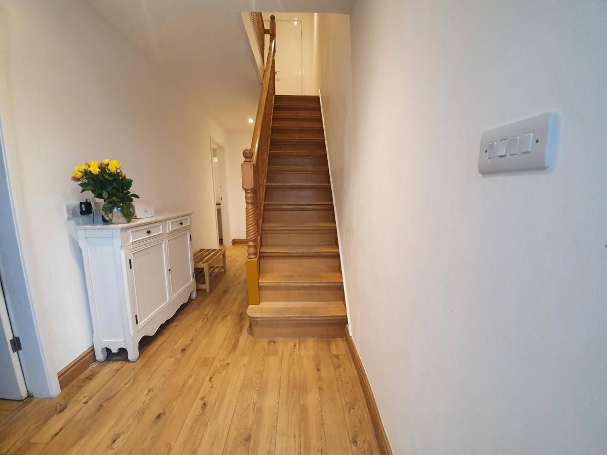 Apartment Beautiful House In The Heart Of A Golf Course. *